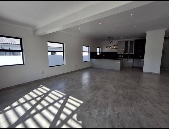 3 BEDROOM HOUSE FOR SALE IN SHELLEY POINT